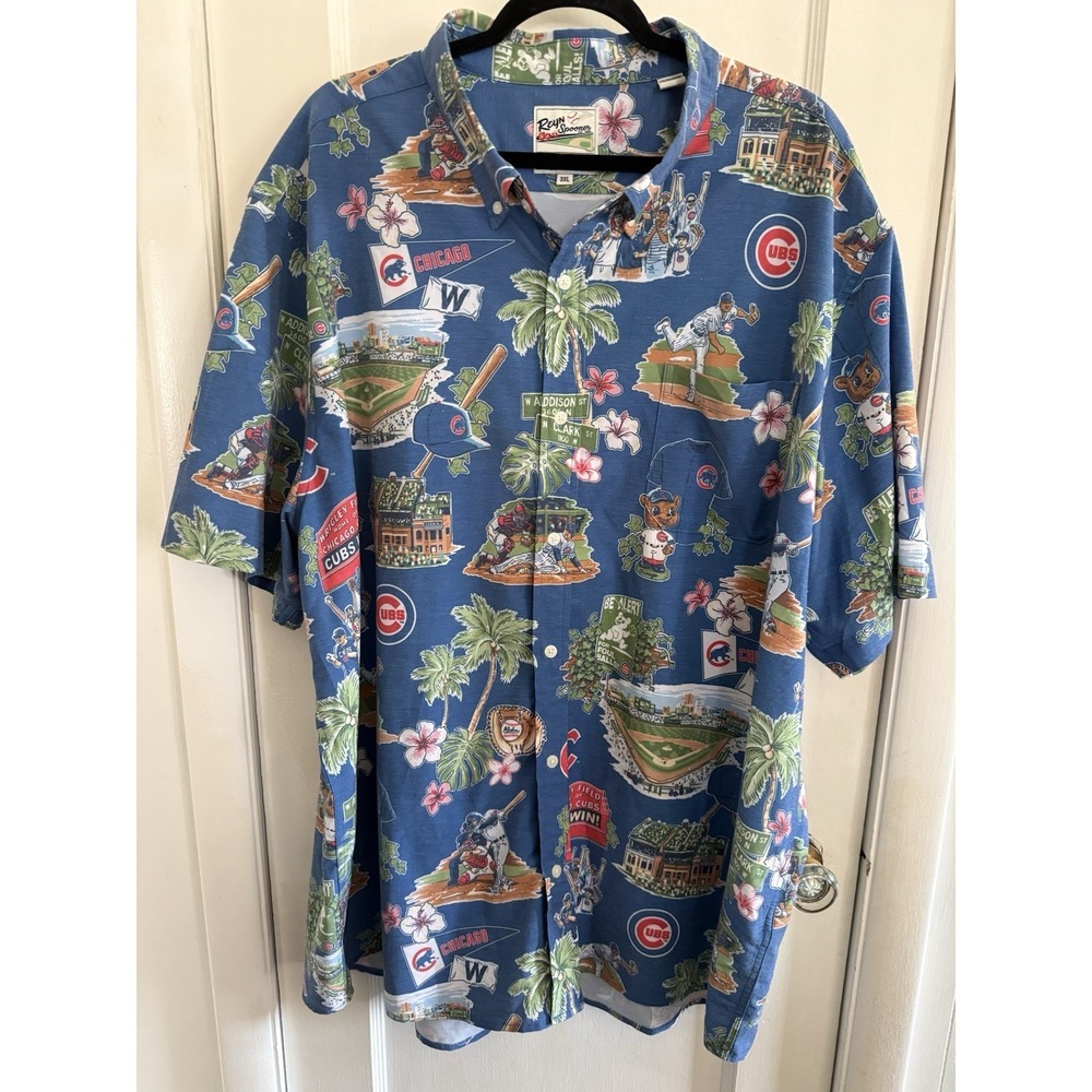 Reyn Spooner Men's 2025 Chicago Cubs MLB® SCENIC PERFORMANCE BUTTON FRONT 3XL